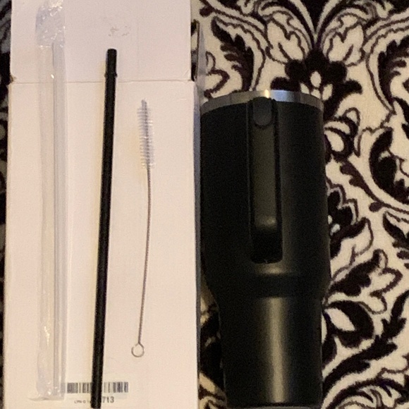 Crave tumbler black (NWT) - Picture 7 of 7